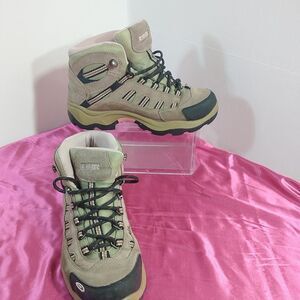 Hi-Tec Bandera Mid WP Womens SZ 8 Gray Pink Waterproof Hiking Boots.